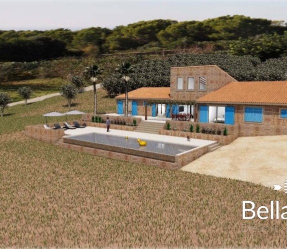 Terreno de villa con vista al mar con licencia de proyecto actual sobre Porto Colom