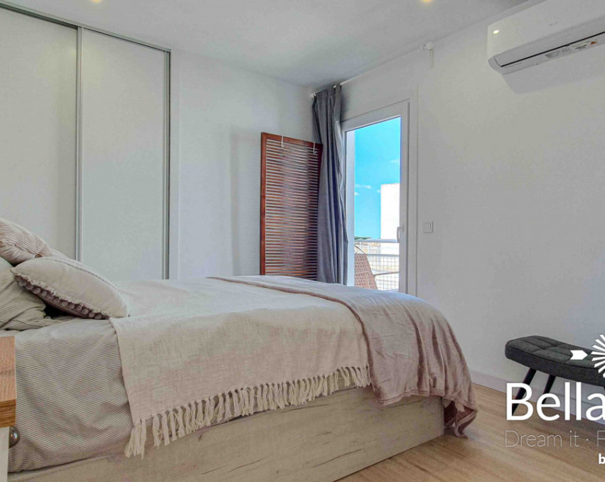 Penthouse en parquet fraîchement rénové dans un emplacement privilégié au sud de l'île - Es Trenc