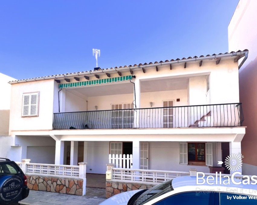 Ground floor apartment in a quiet residential area in the fishing village of Cala Figuera