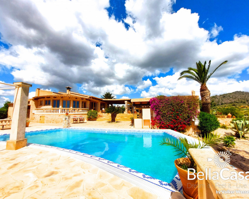 Finca Bellavista mit 2 Gästehäusern und Panoramablick aufs Mittelmeer / Es Carritxo - Porto Petro